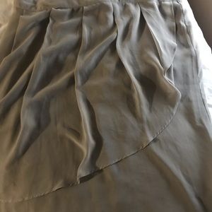 Ladies ruffled knee length skirt
